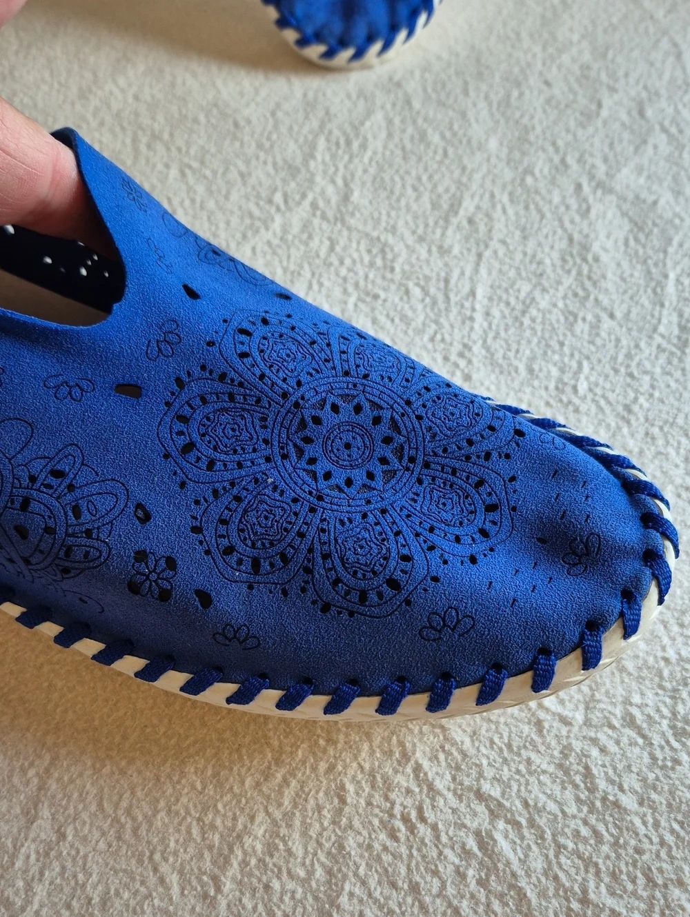 Bernie Mev Size 40 Royal Blue Open Eyelet Shoe - New - Picture 4 of 9